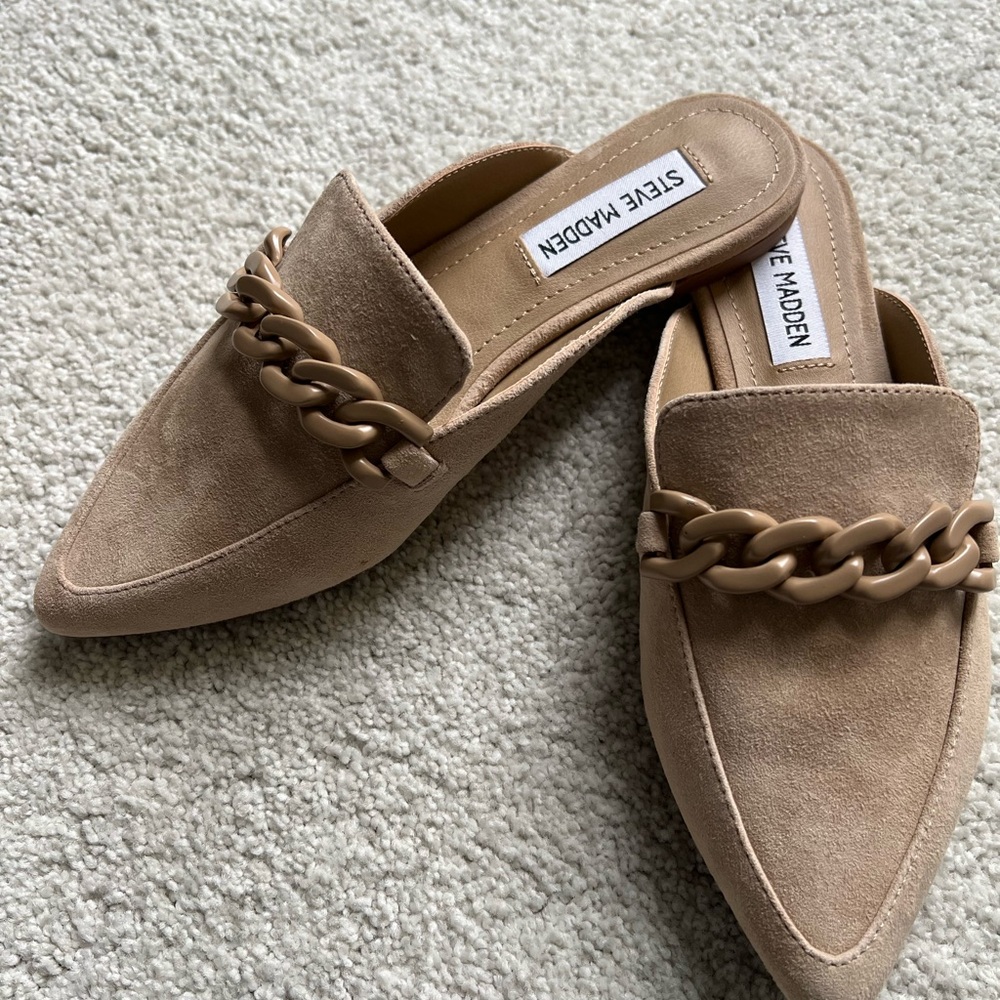 Steve Madden Flats Almah Tan Suede Chain Mules
